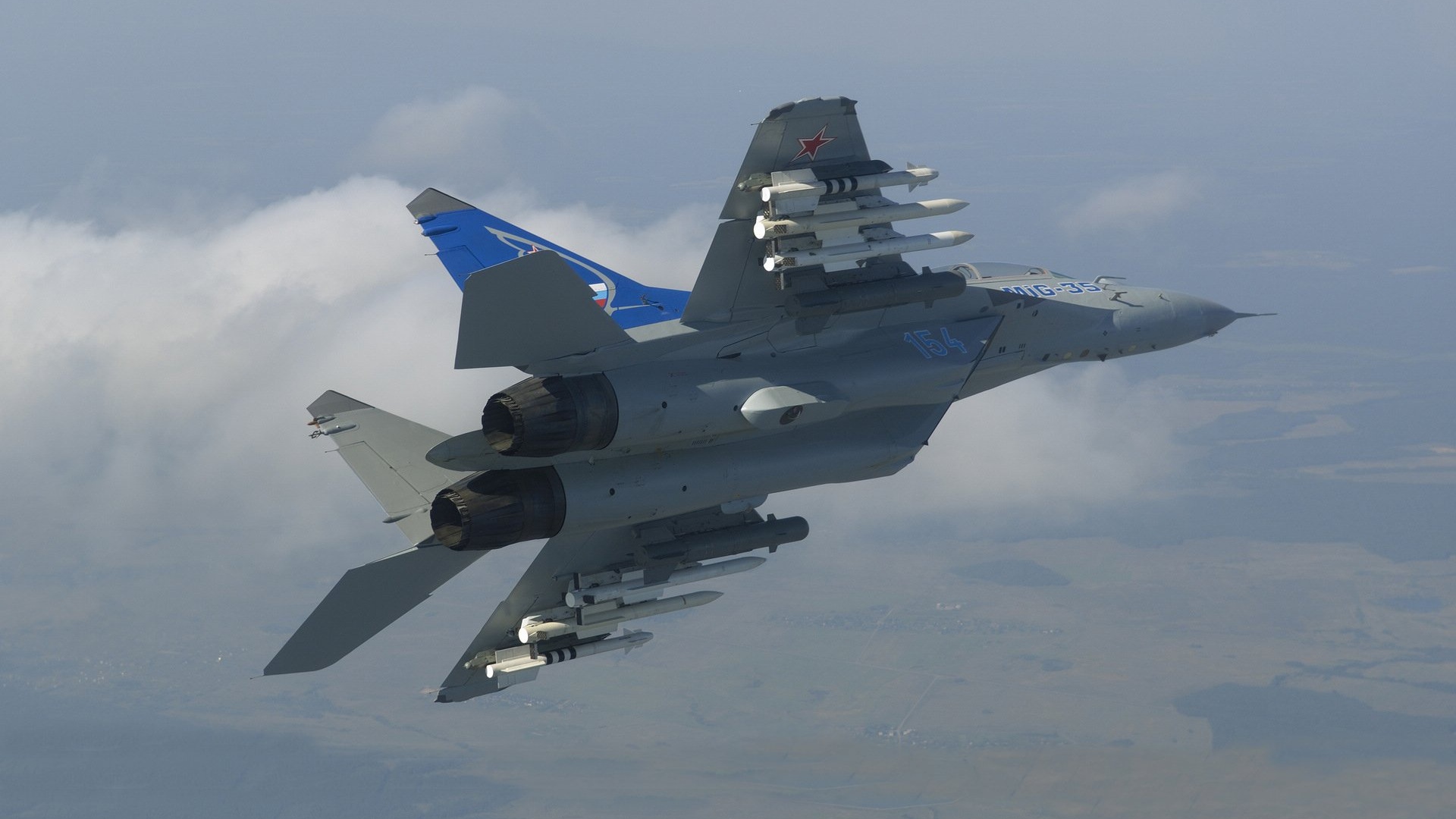 战争暴力飞机大炮战斗军事天地壁纸75