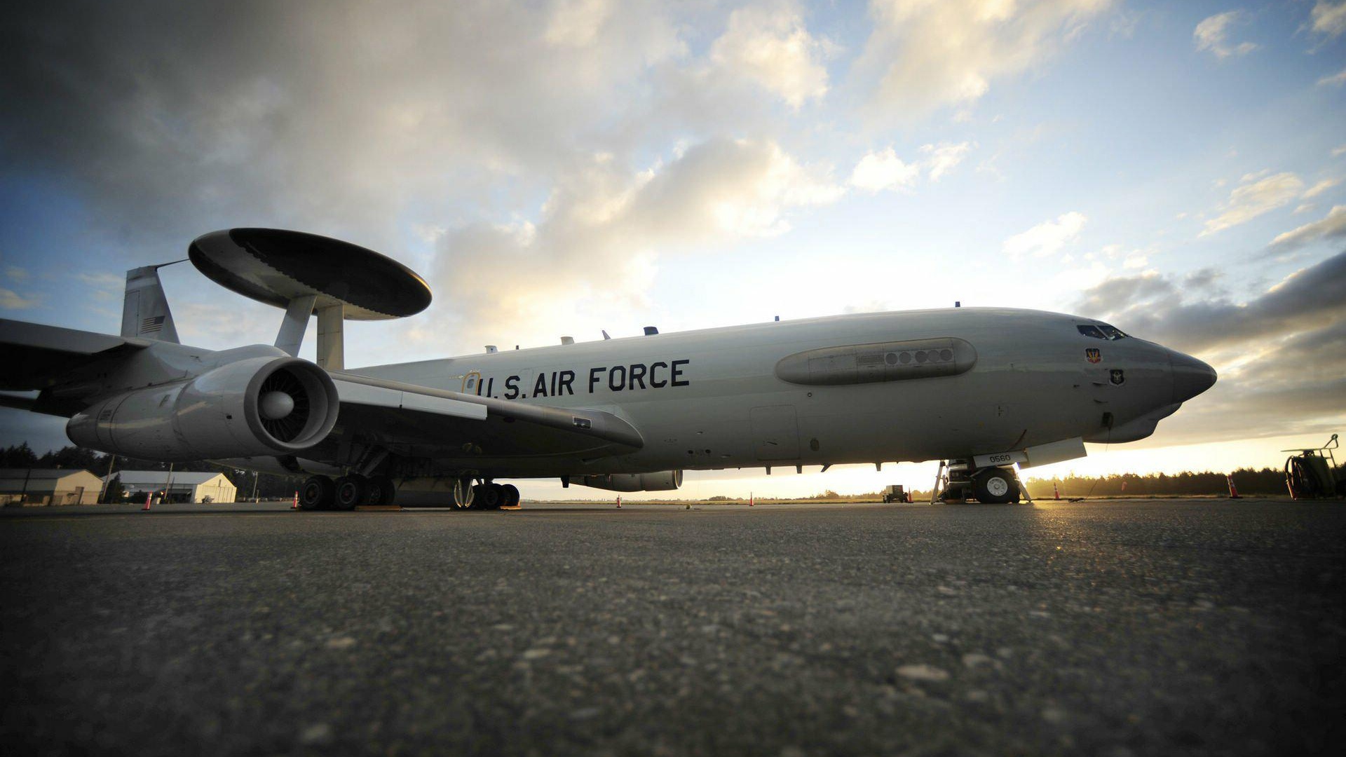 飞机 预警机 军事天地壁纸