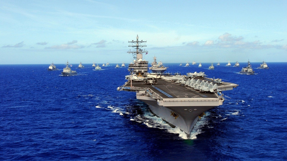 军事 海军 美军 舰船 航空母舰 尼米兹级 卡尔文森号 军事天地壁纸