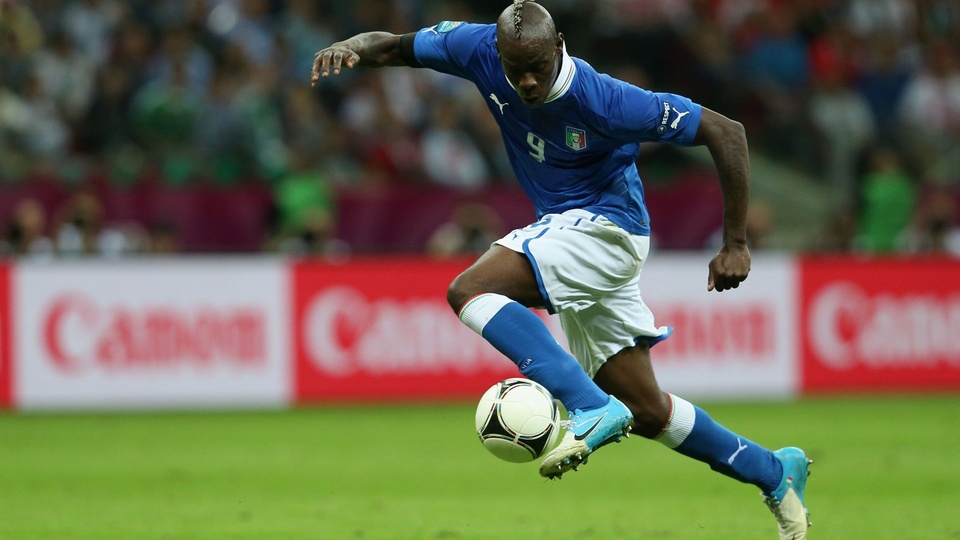 体育 足球 意甲 巴神 巴洛特利 劲爆体育壁纸