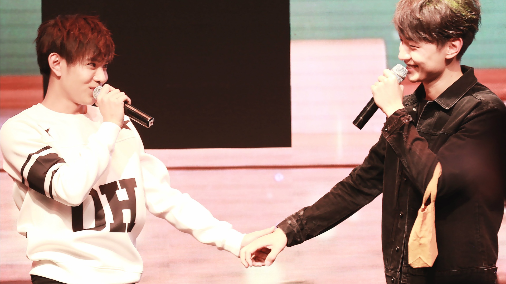 青宇夫夫 帅哥 明星风尚壁纸