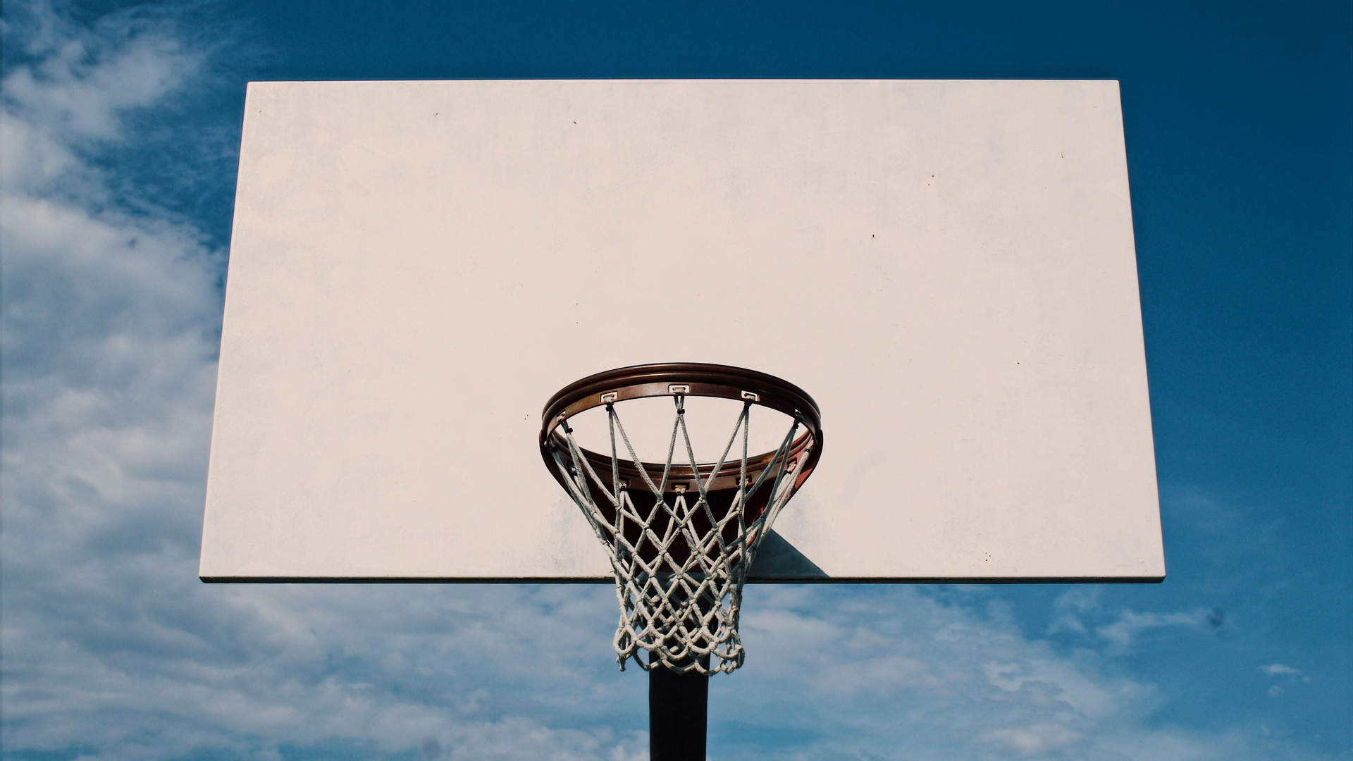 壁纸篮球高清全屏图片