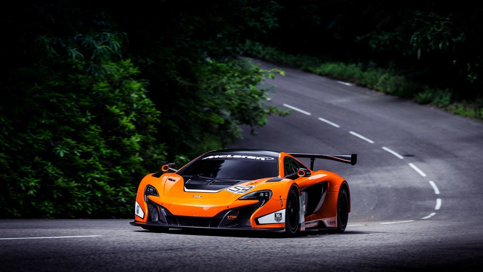 迈凯轮 650S GT3 跑车 森林 公路 风景 壁纸壁纸
