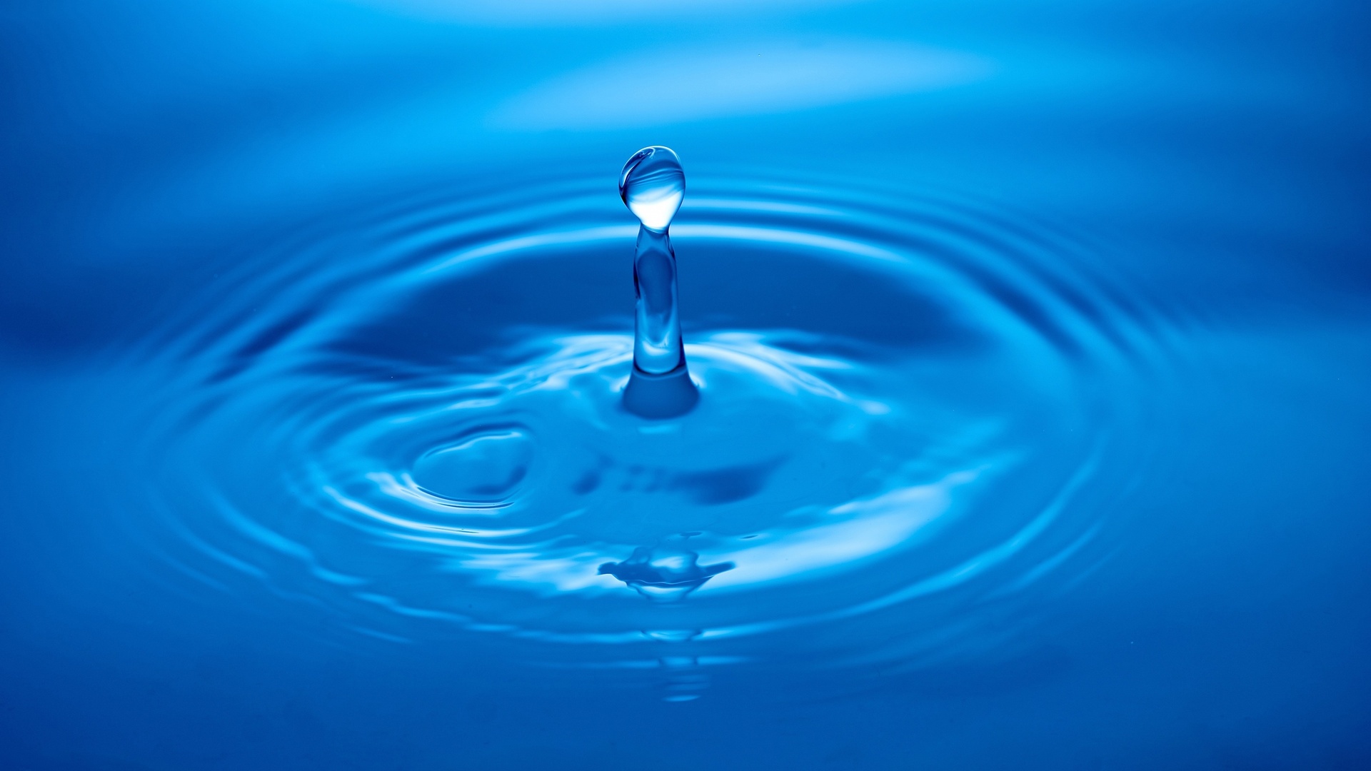 简约淡雅水滴高清4k壁纸壁纸简约淡雅壁纸图片 桌面壁纸图片 壁纸下载 元气壁纸