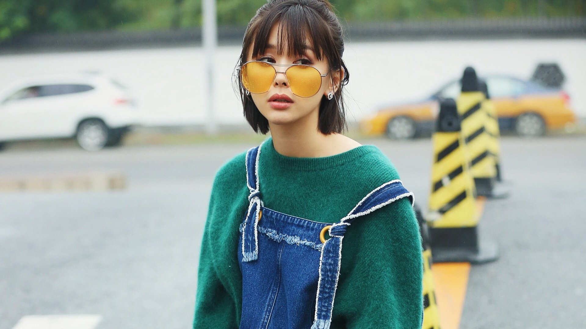 王子文率性女孩明星风尚壁纸