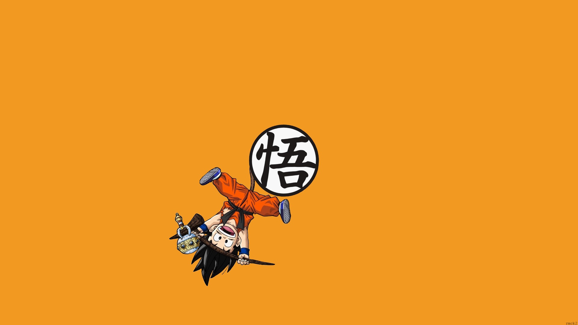 橙色纯色背景上的倒立卡通少年，身着橙色武道服，手持木棍，旁侧带有印着汉字的圆形标识。