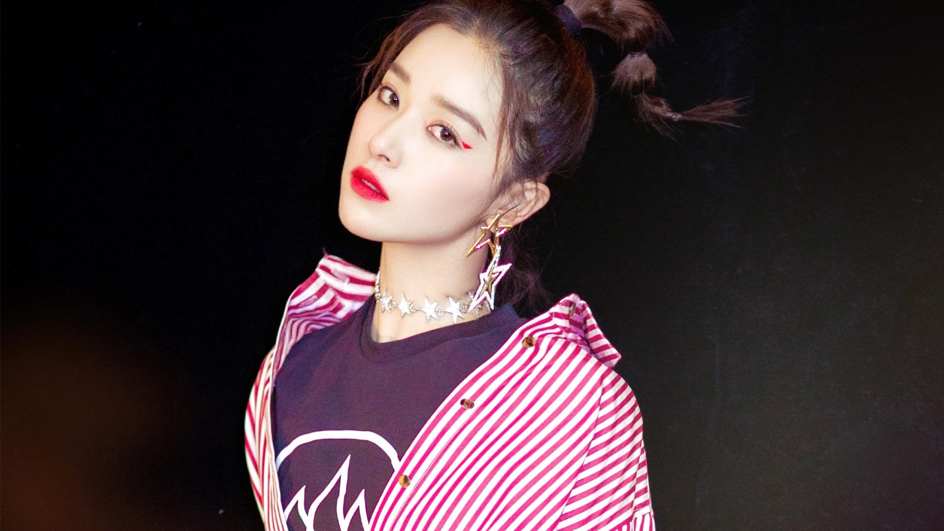 明星风尚阚清子壁纸2