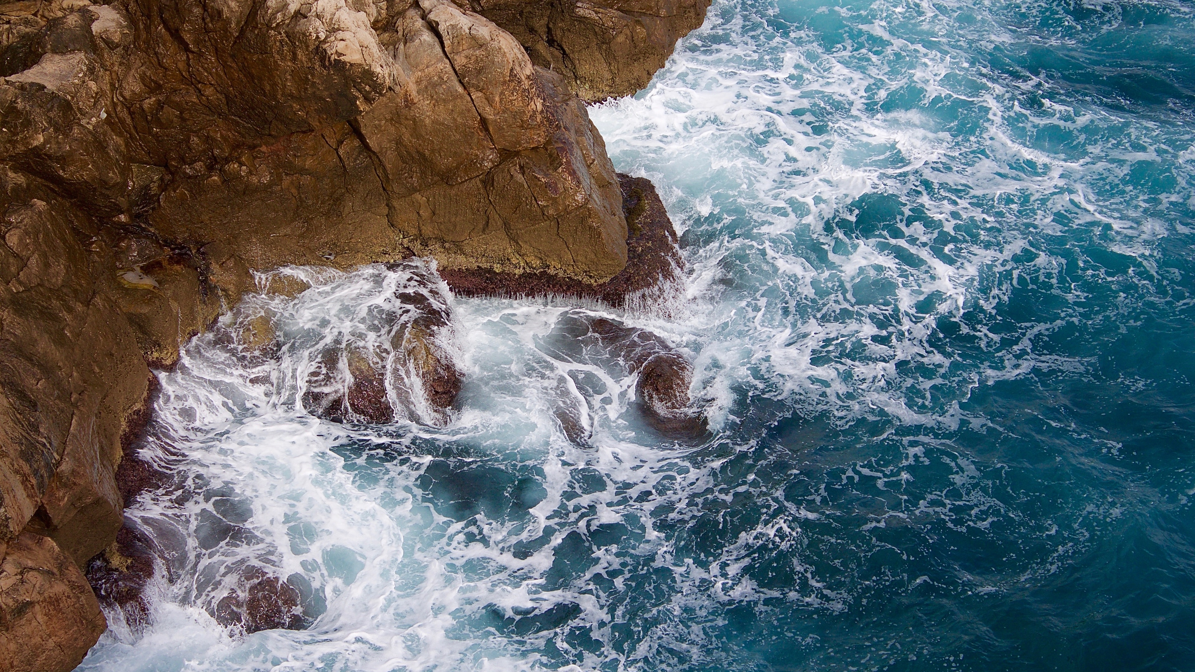 07m上传时间:2020-06-16壁纸标签:大海自然景观4k壁纸封面图大海 自然