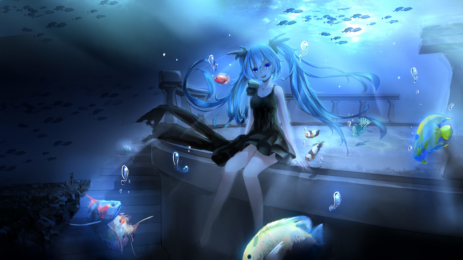 青蓝色调的深海场景中，初音未来立于石质平台上，周身环绕鱼群、气泡与从海面穿透的柔光束。
