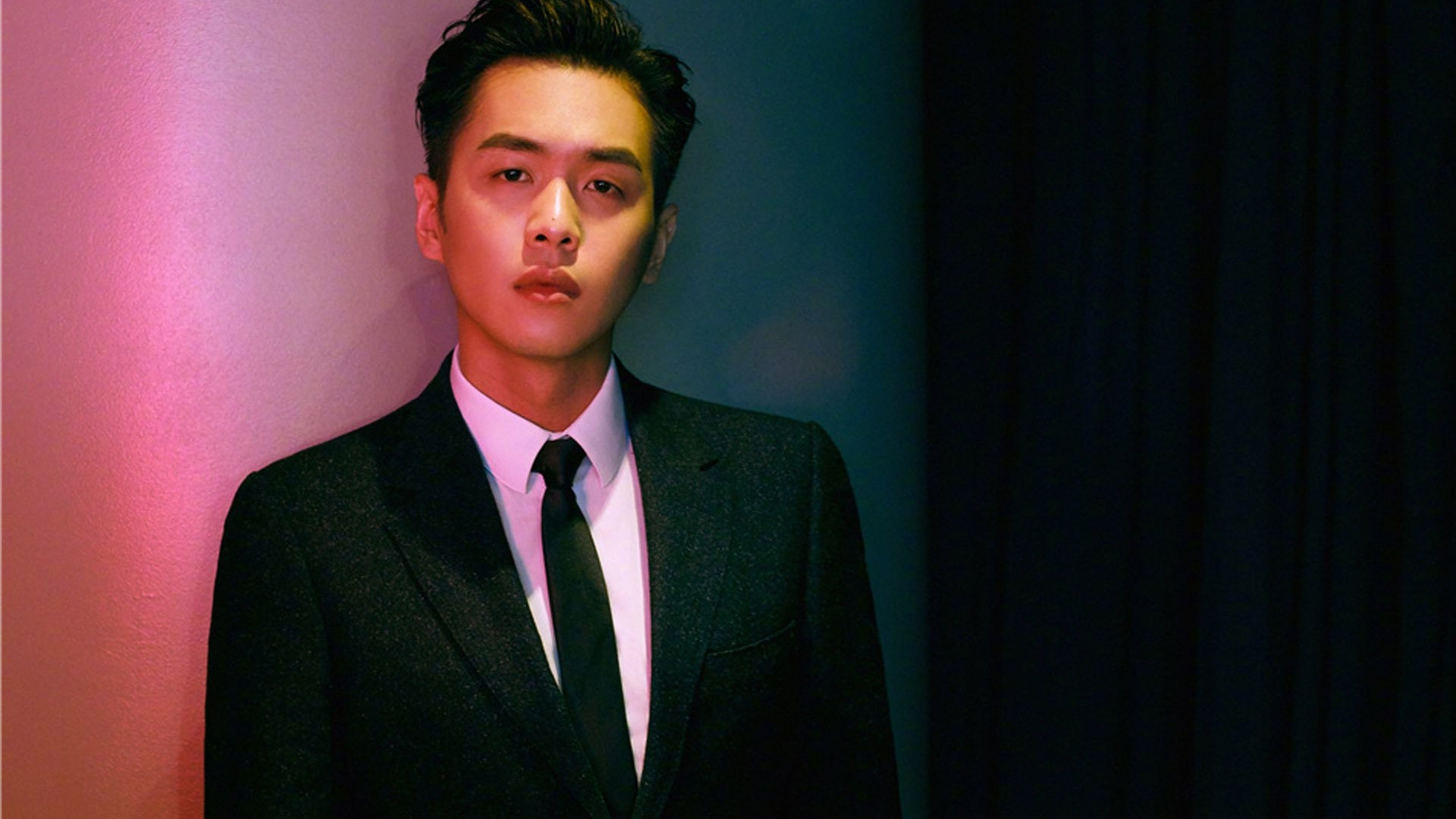 明星风尚张若昀壁纸