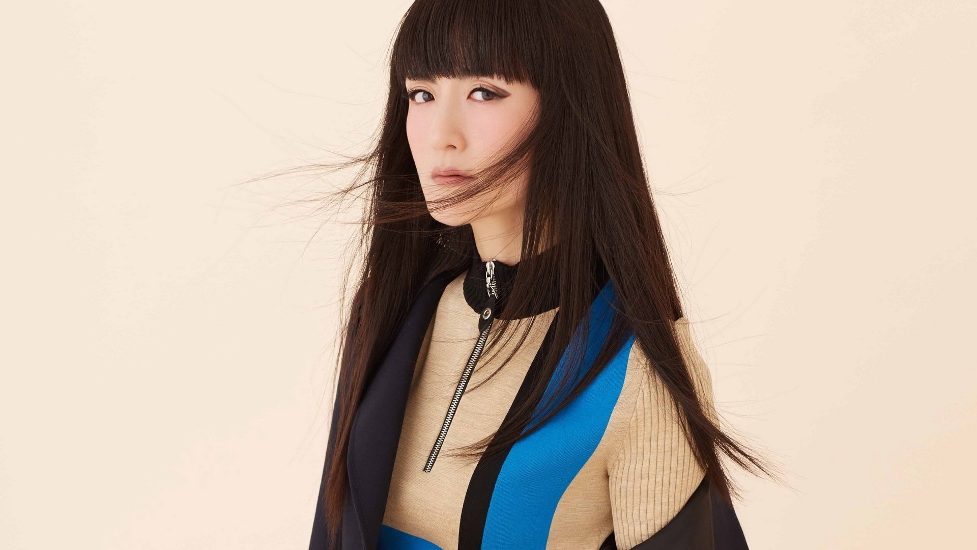 谢娜主持人歌手演员搞笑美女明星明星风尚壁纸1