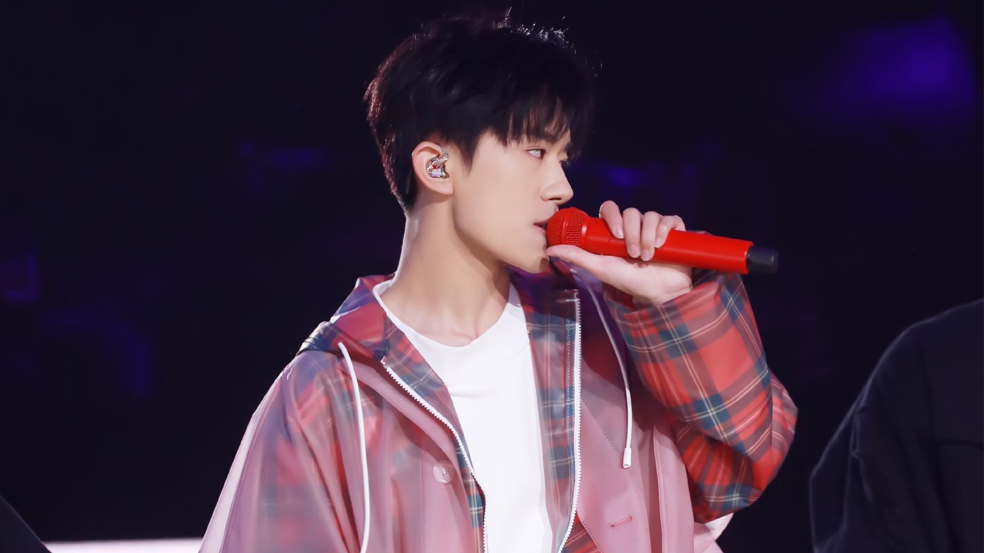 易烊千玺壁纸【12】壁纸于2020-06-16上传元气壁纸平台,明星风尚 易烊