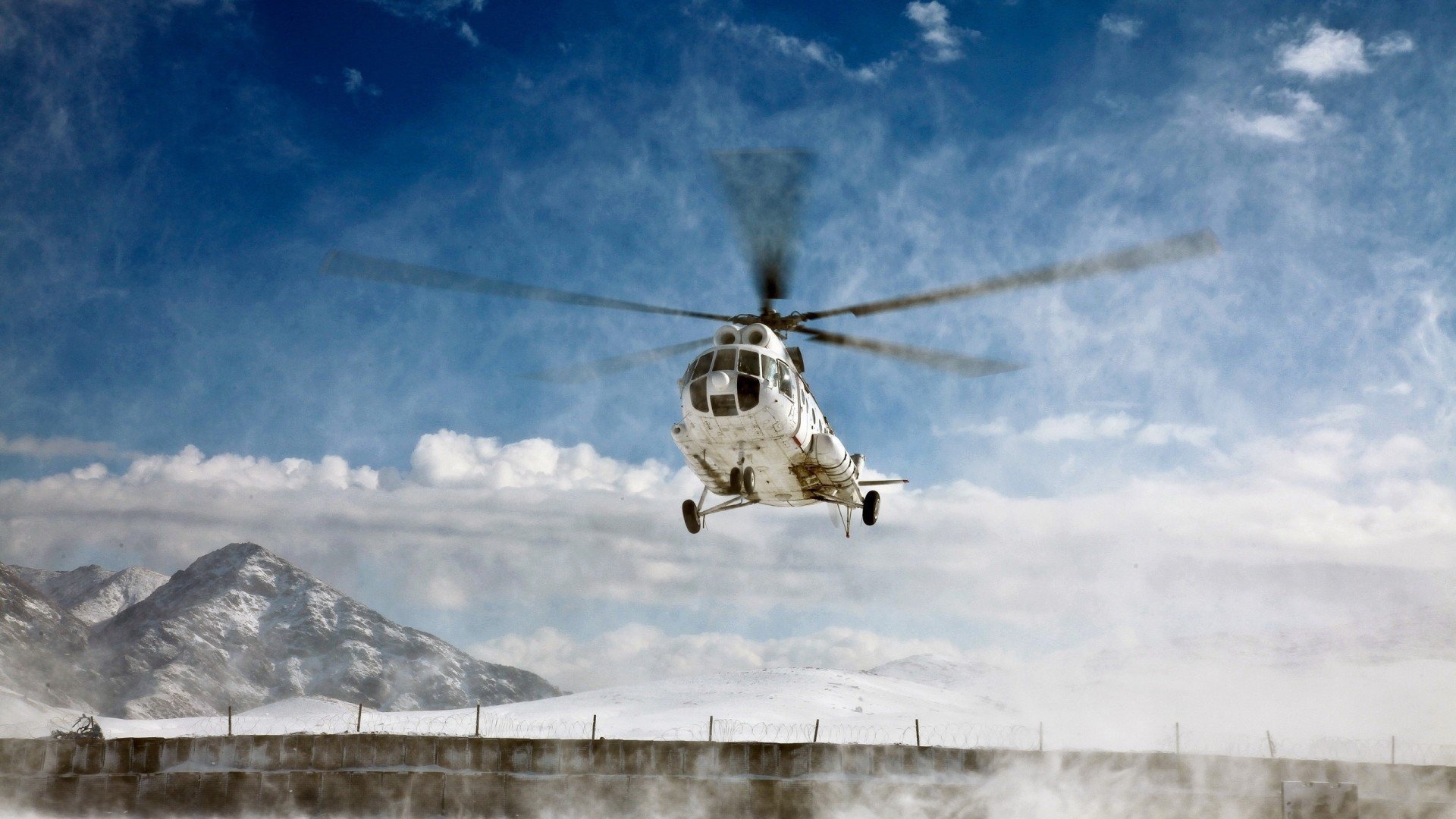军事飞机直升机军事天地壁纸1