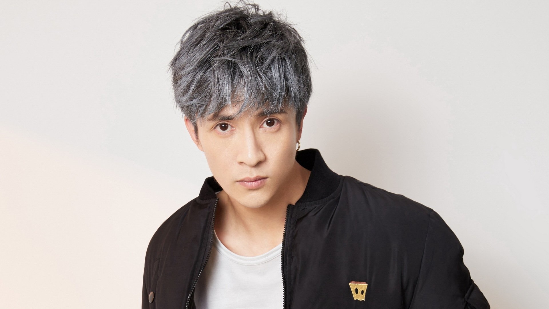 内地明星薛之谦明星风尚壁纸2