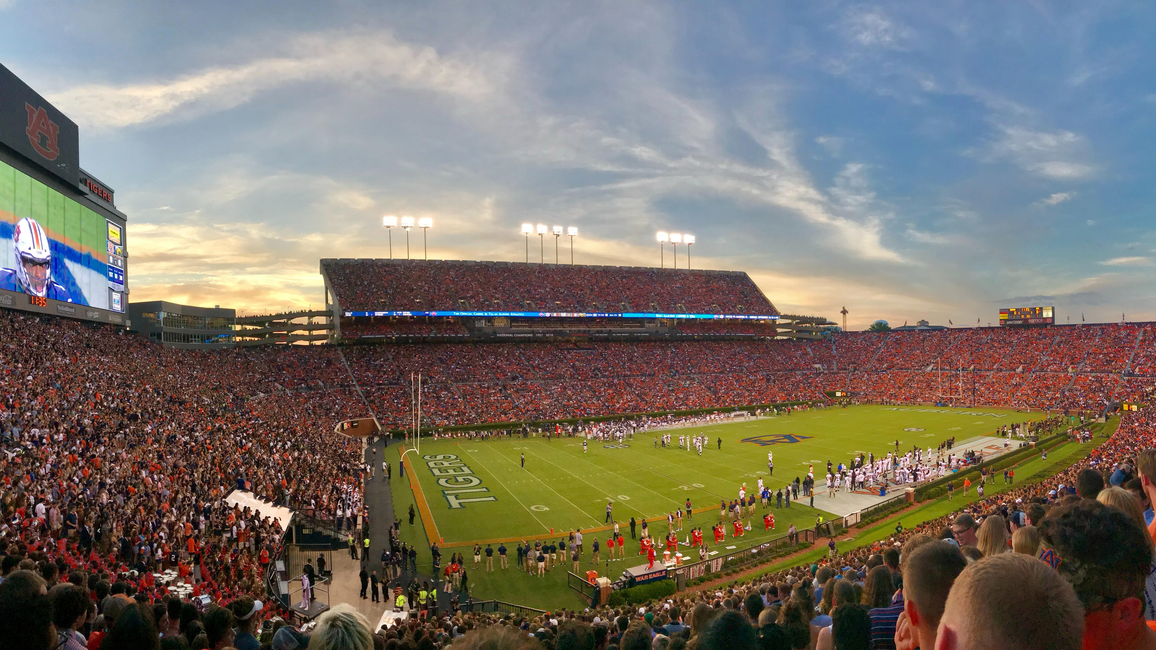 足球壁纸【17】壁纸是一款电脑壁纸,属于分类,足球壁纸【17】壁纸是