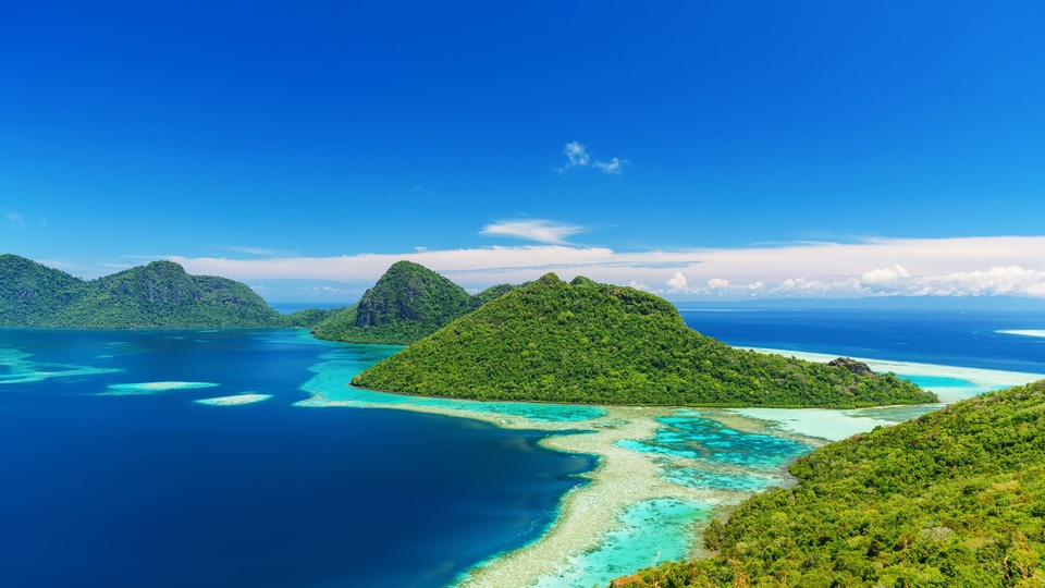 海洋天堂蓝天海岛风景大片壁纸