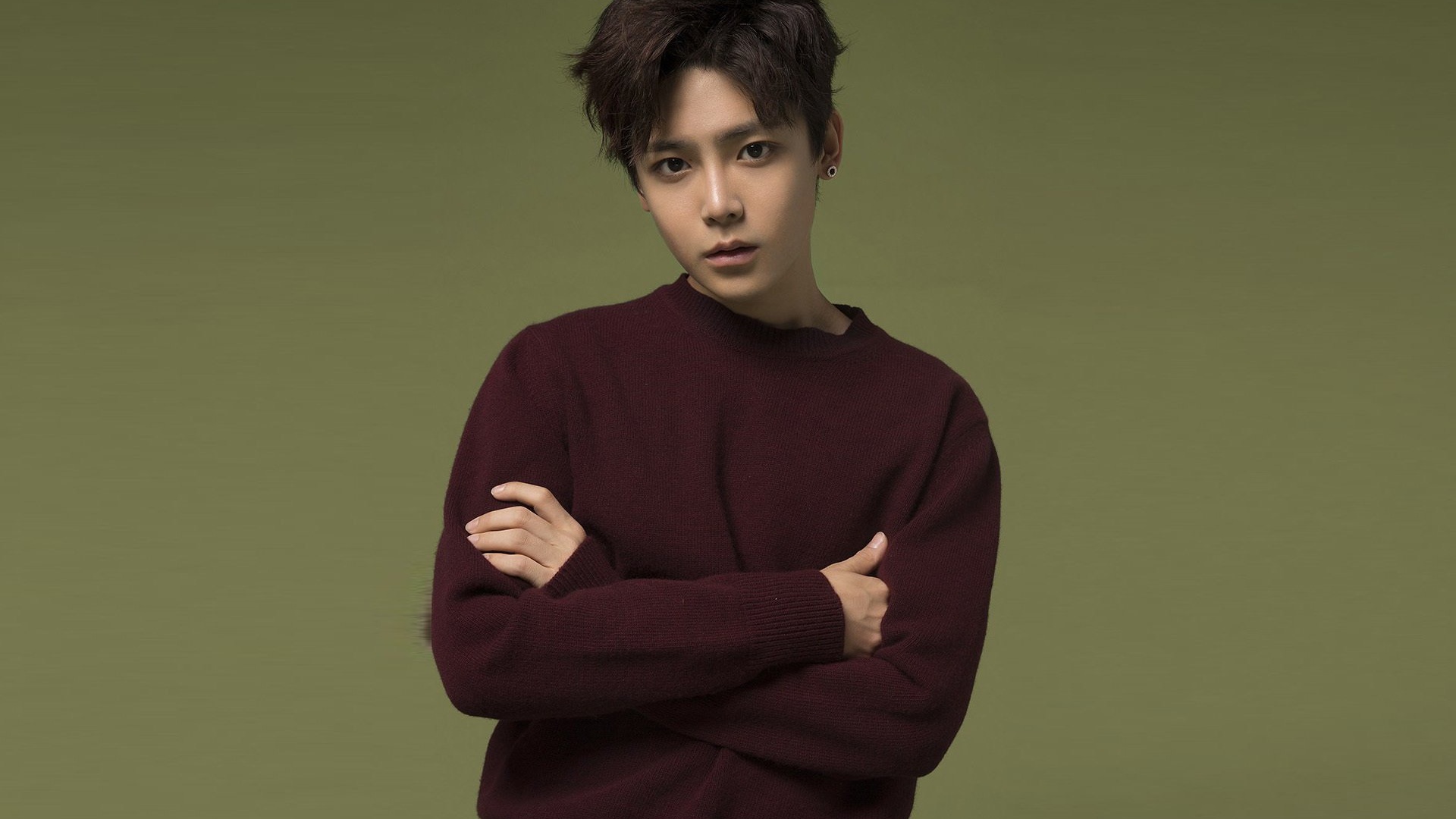 内地明星 侯明昊 明星风尚壁纸【1】