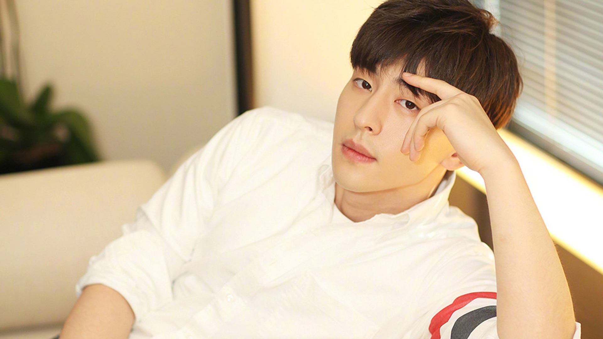 内地明星 邓伦 明星风尚壁纸【2】