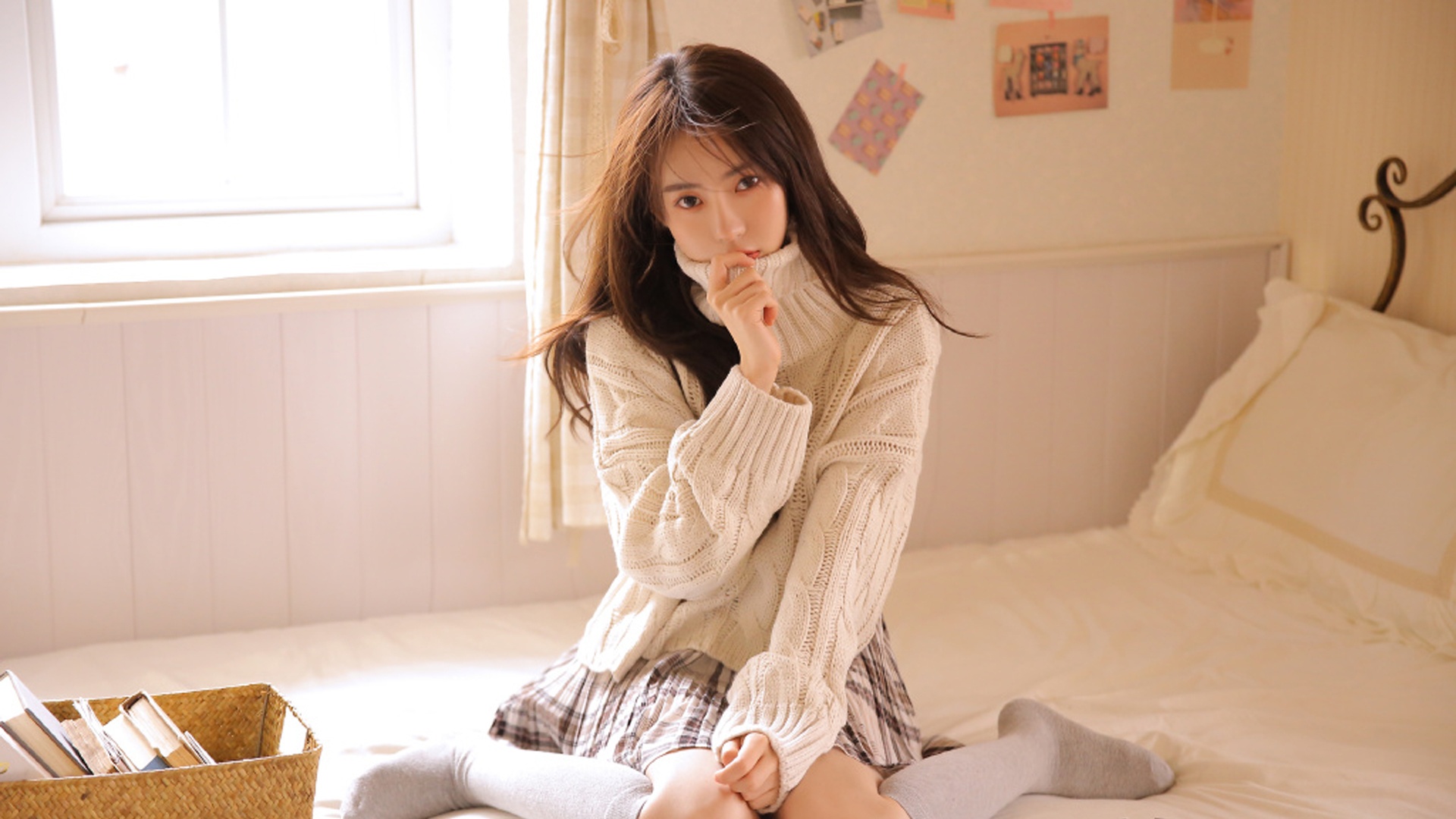 毛衣美女 性感 撩人写真桌面壁纸壁纸