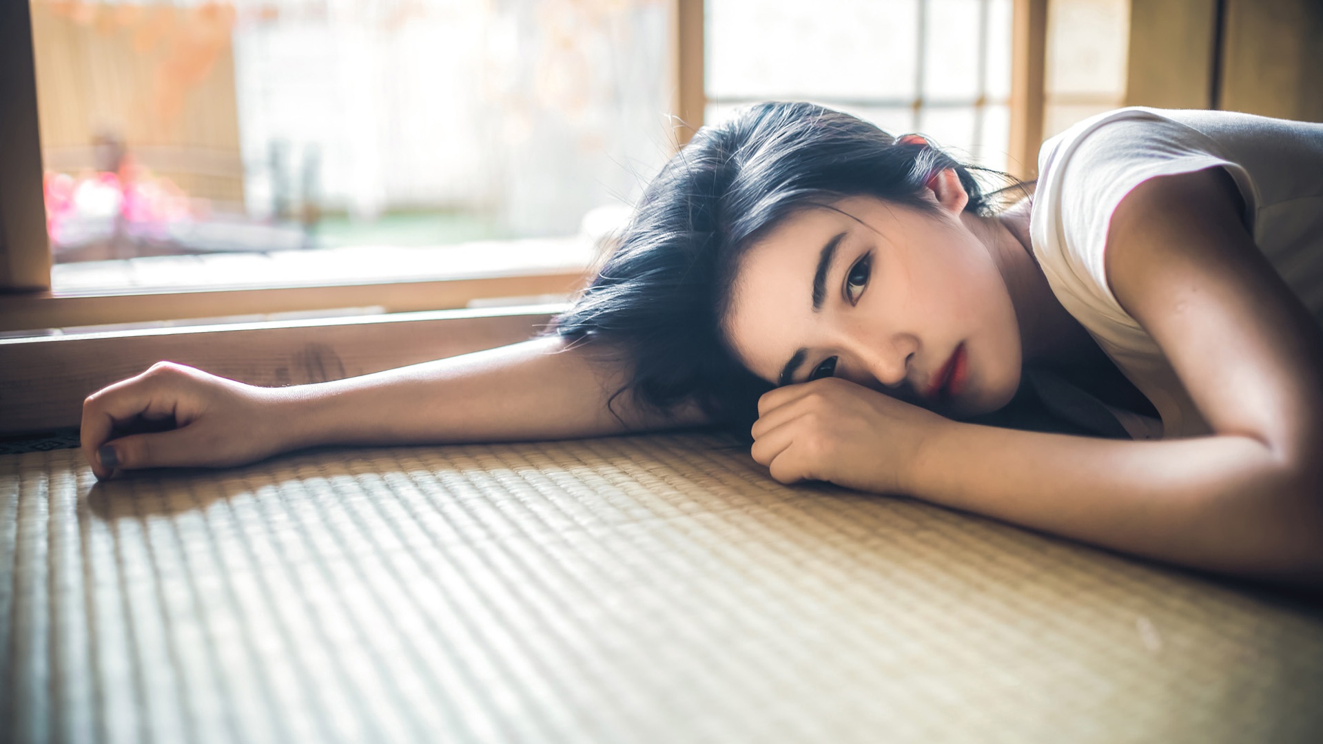 文艺美女壁纸34