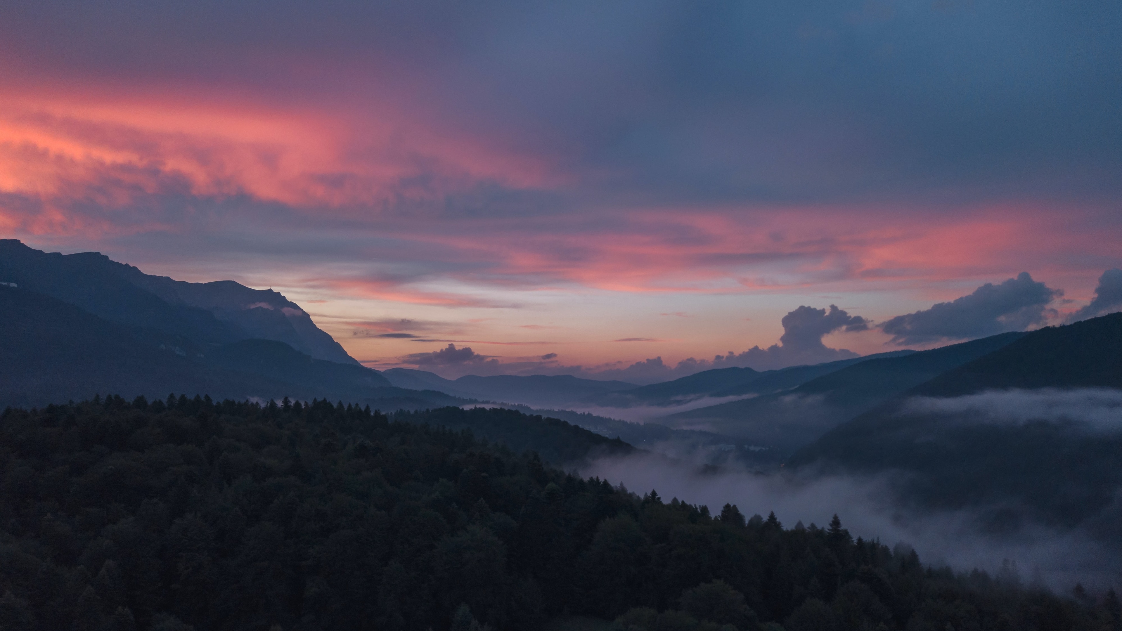 山 日落壁纸