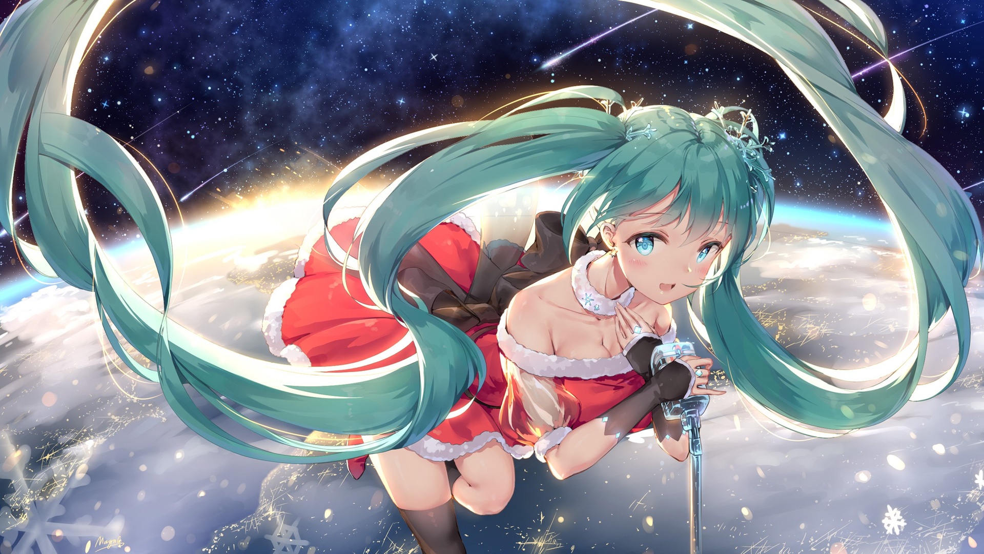 藏蓝色流星星空背景下，青绿色超长双马尾的初音未来身着镶白毛绒的红色露肩圣诞裙，手持水晶麦克风，周身环绕暖金色光晕。