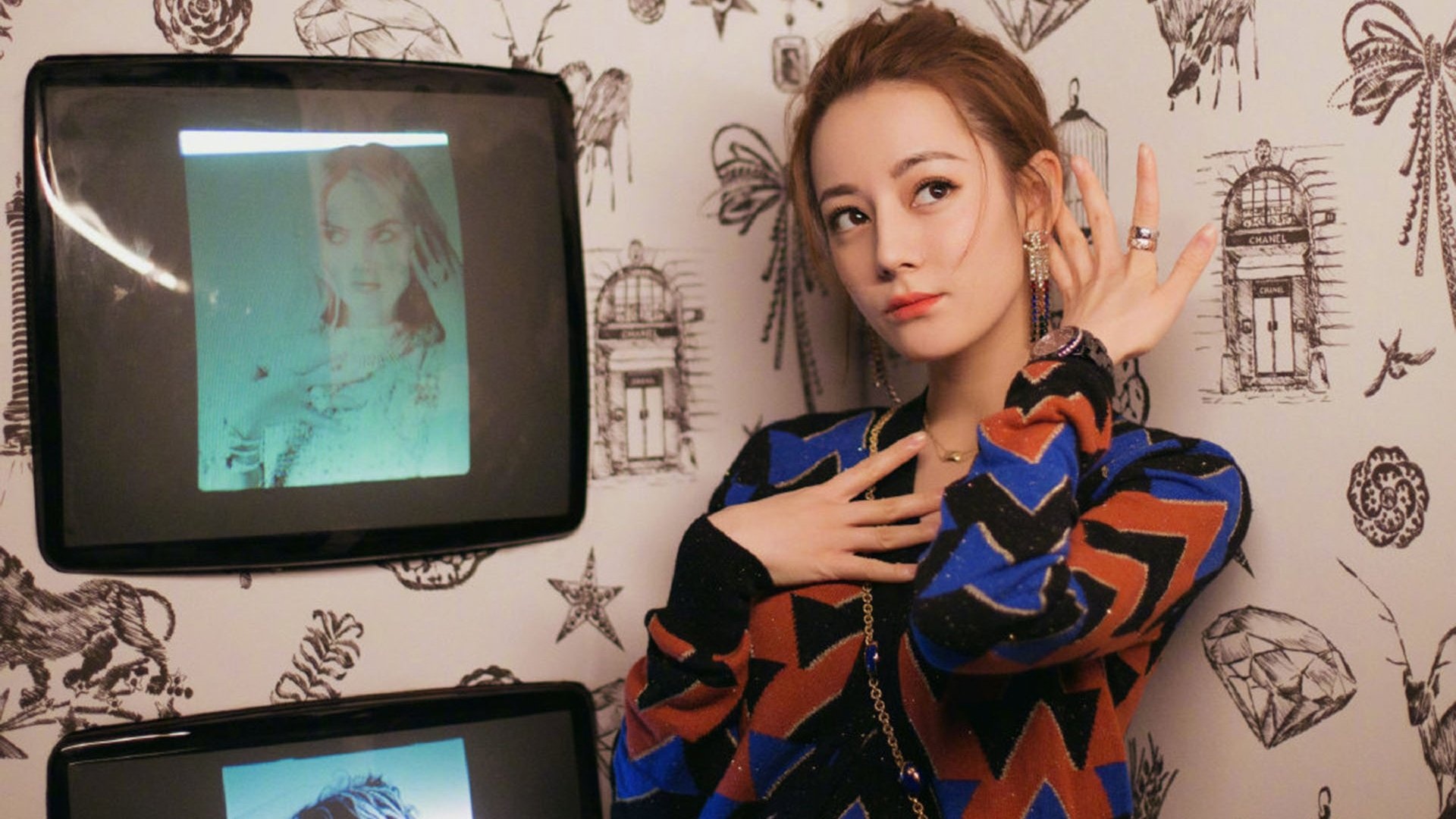 迪丽热巴明星风尚壁纸3