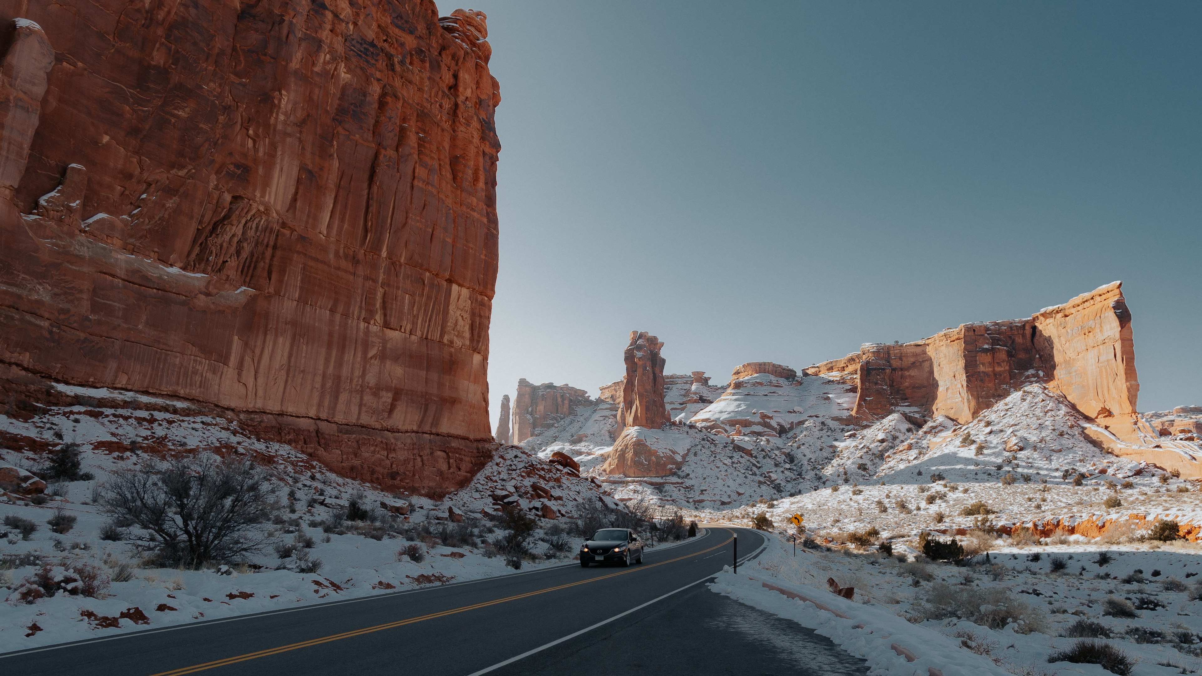 59m上传时间:2020-06-16壁纸标签:自然景观公路4k壁纸封面图自然景观