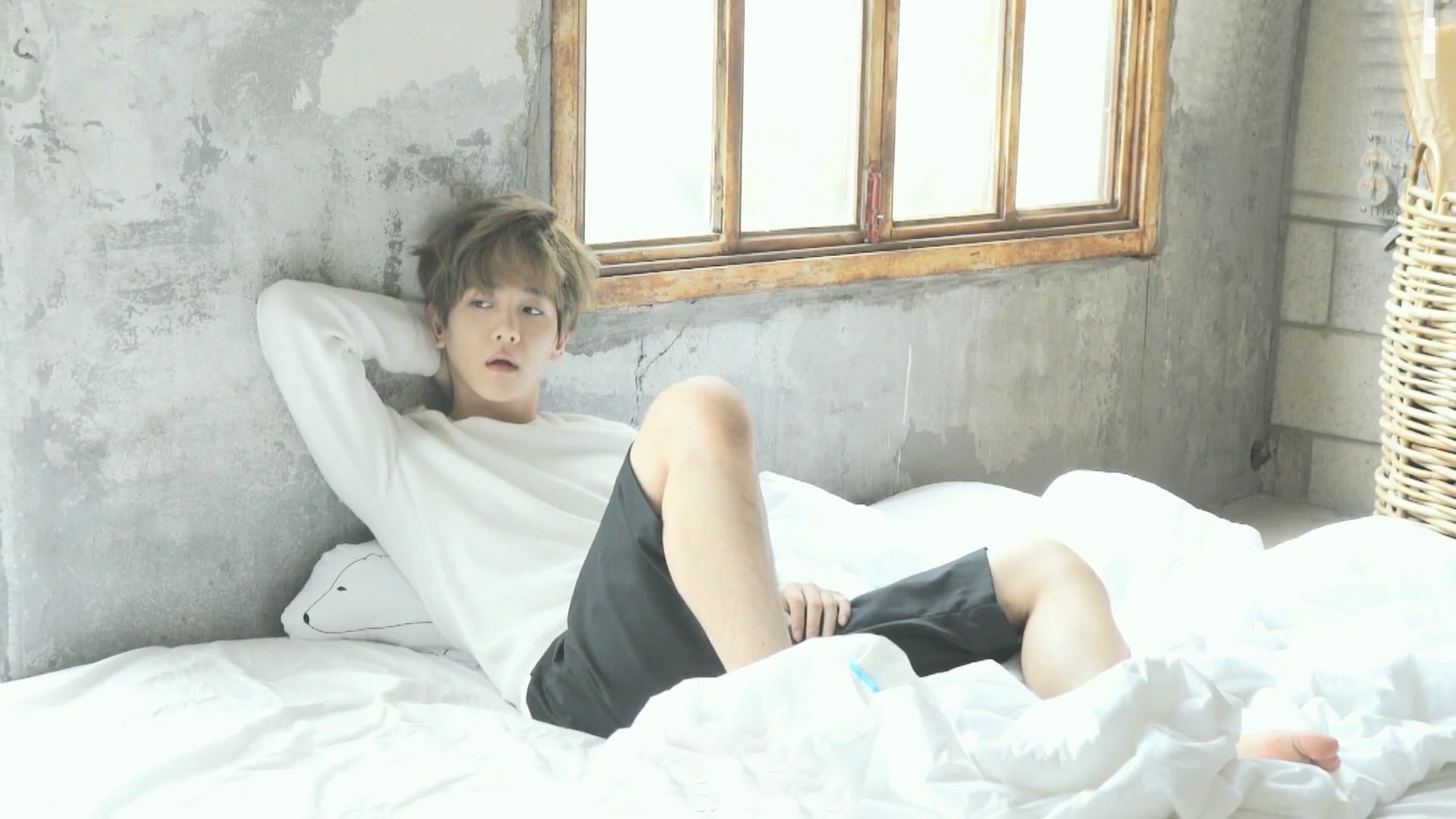 exo边伯贤明星风尚壁纸