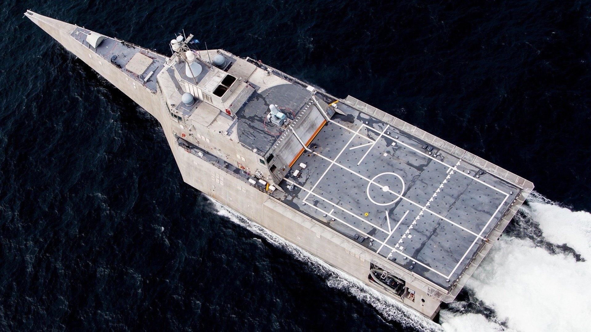 军事海军濒海战斗舰军事天地壁纸