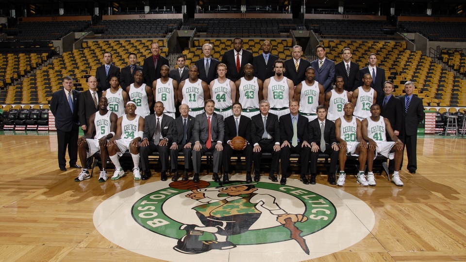 球迷关注每一场关键对决的得分动态