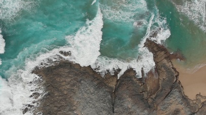 俯视海浪
