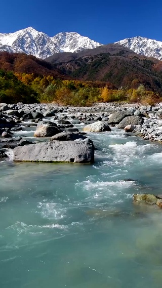 4k高山溪流