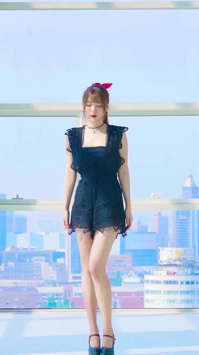 Kyokyo 小鹿乱撞撞撞撞！(美女手机动态壁纸) - 美女手机壁纸下载 - 元气壁纸