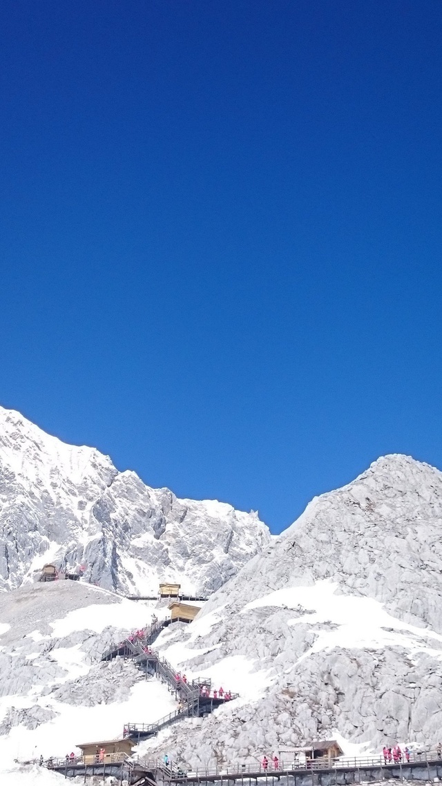 风景 风光 雪山 蓝天 4K专区壁纸微信主题背景