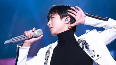 王俊凯舞台帅气