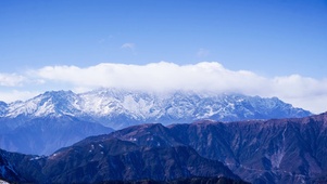 雪山白云