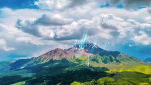 白云大山草地
