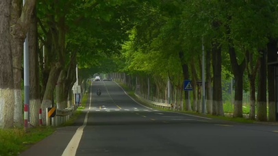 像电影的开头还是结尾