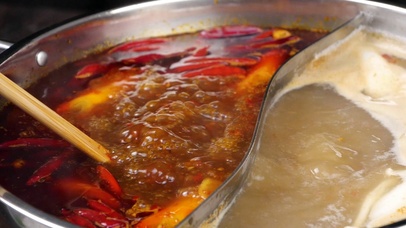 火锅涮毛肚涮菜