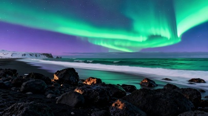 梦幻极光海岸星空夜景