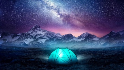 雪山星空下露营