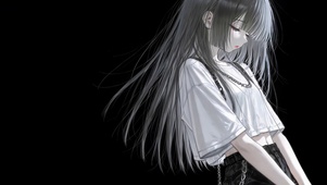 垂眸的灰发少女