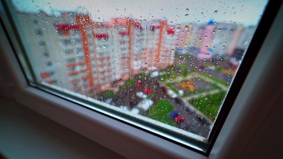 城市雨屏