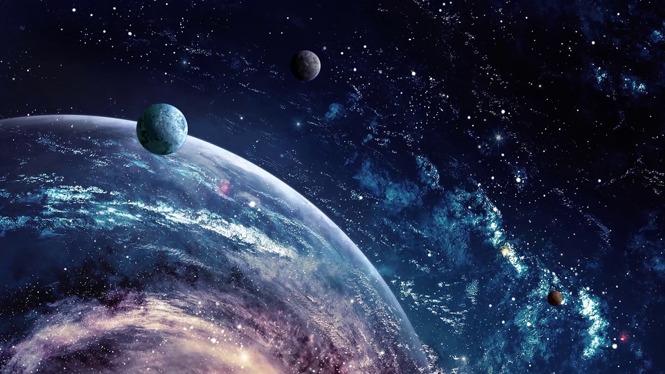 暗黑色深空背景布满白色星点与蓝青色、紫粉色发光星云，画面左下是巨型类地行星，还散布三颗小型岩质行星。