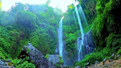 治愈高山流水4K