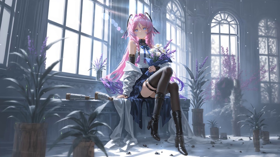 粉紫渐变长发少女手持花束，坐在布满绿植的欧式大厅里，冷光从高大拱窗透入。