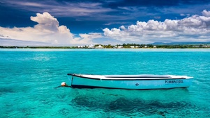 海上小船