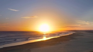 醉美海滩夕阳