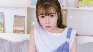 背带裤美女